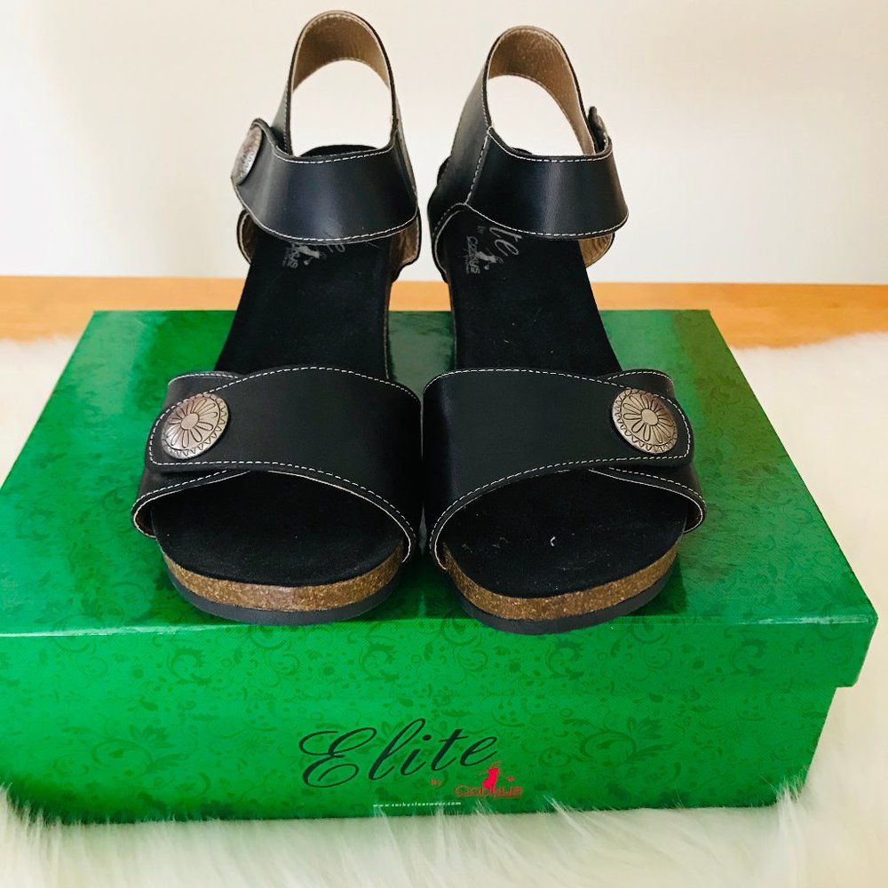 SIZE 9 ELITE SANDALS